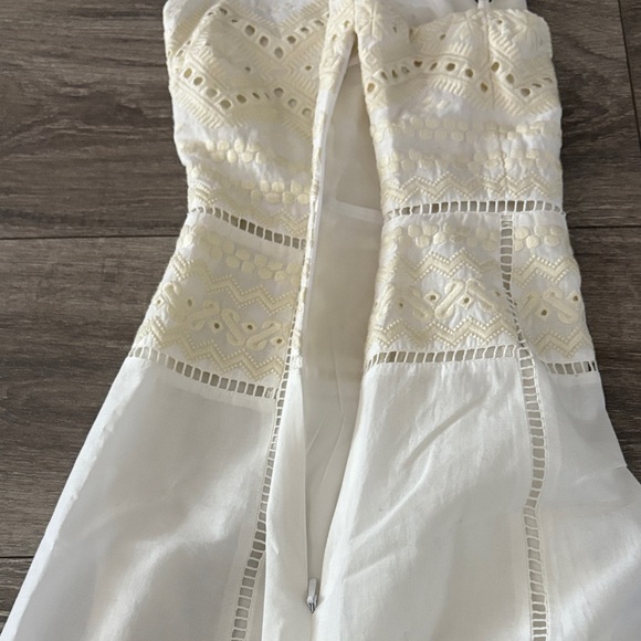 Tory Burch Elegant White Lace Dress 2 - Picture 6 of 7
